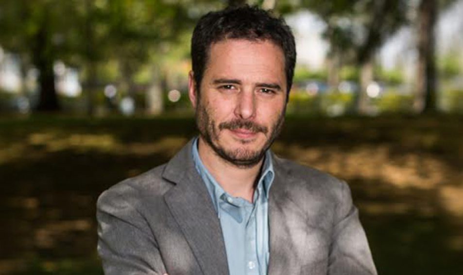 Hernán Larraín Matte: “Hay que conectar con un electorado más de centro, liberal y joven”